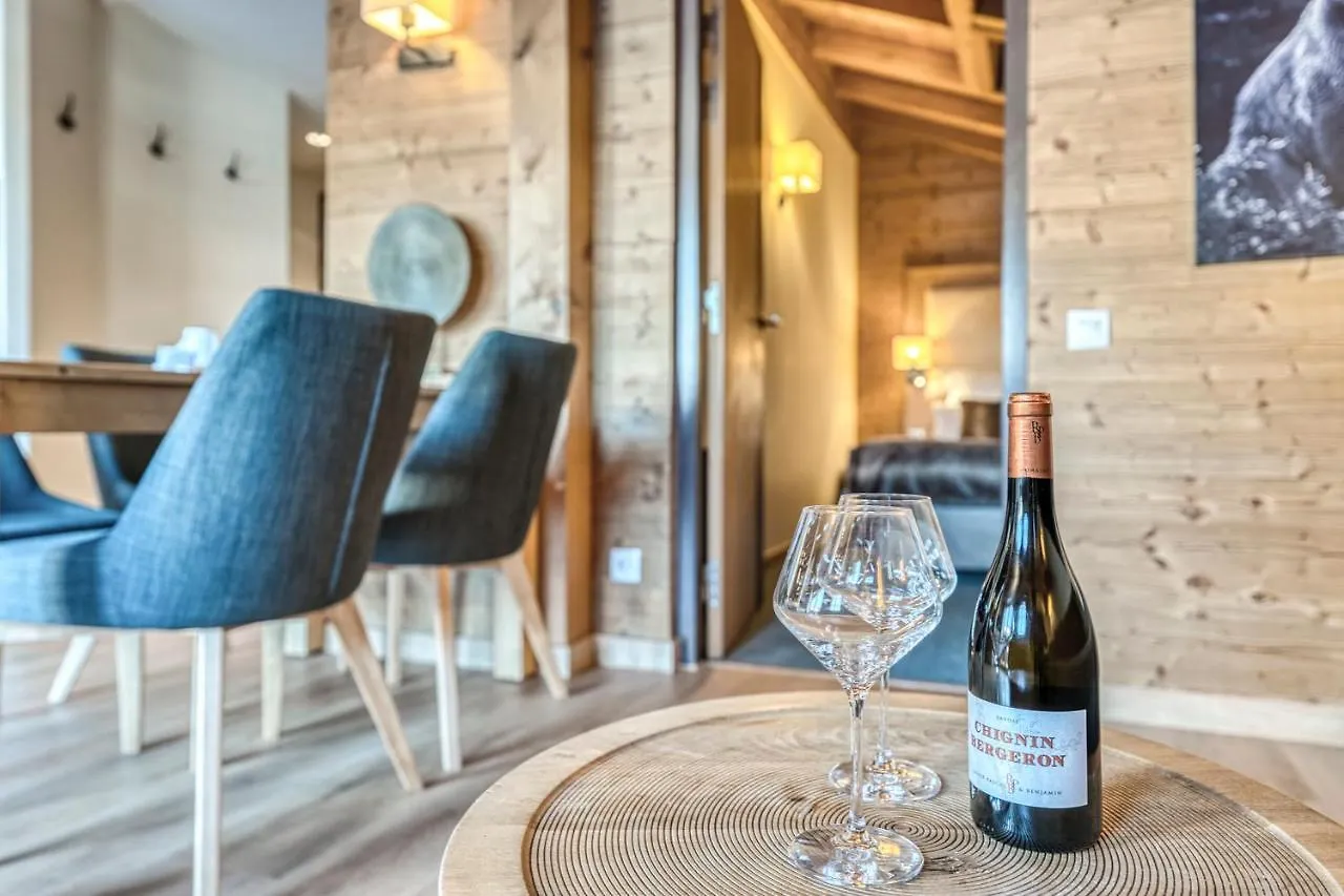 Les Loges Blanches Megeve Hotel